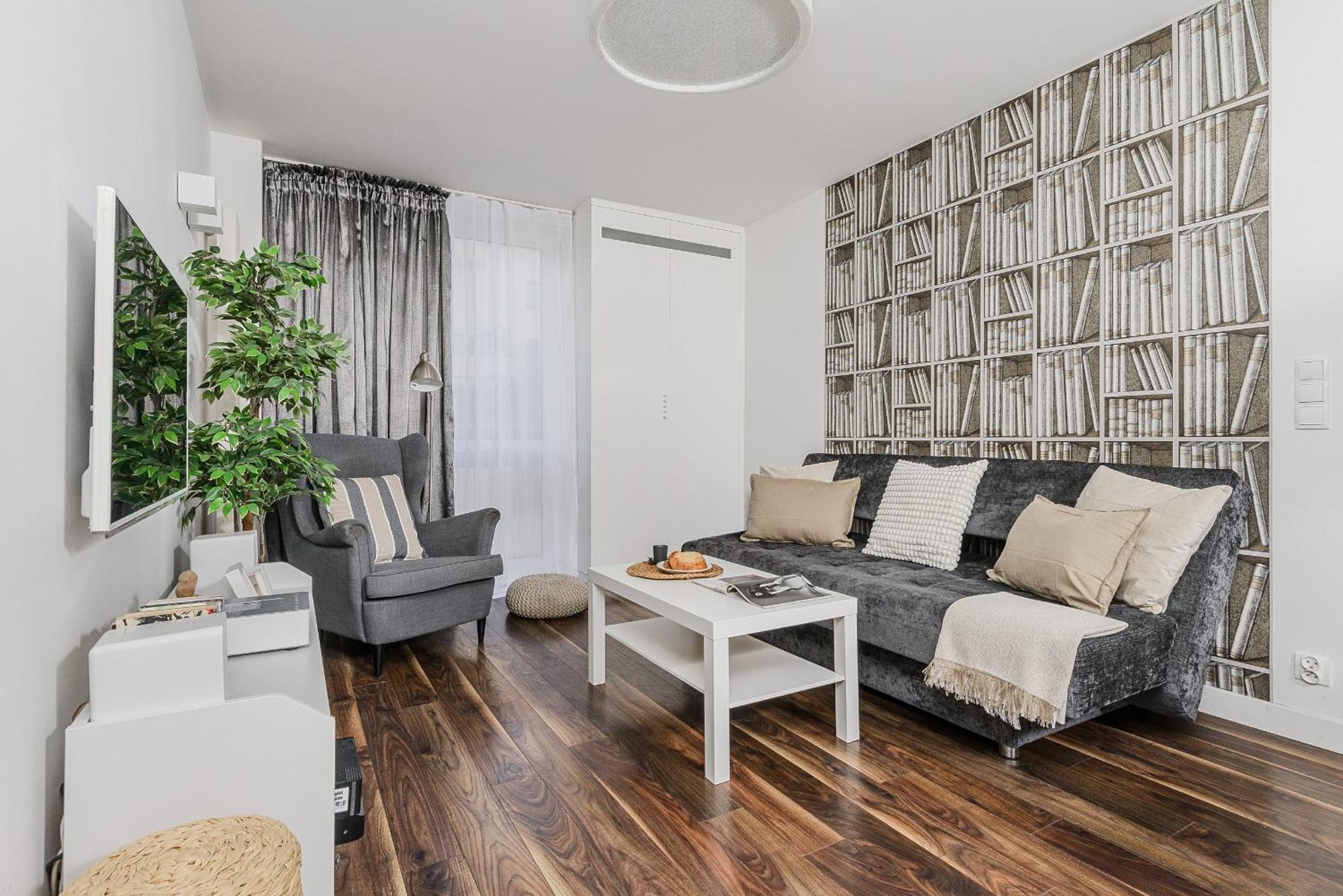 P&o Center Apartment